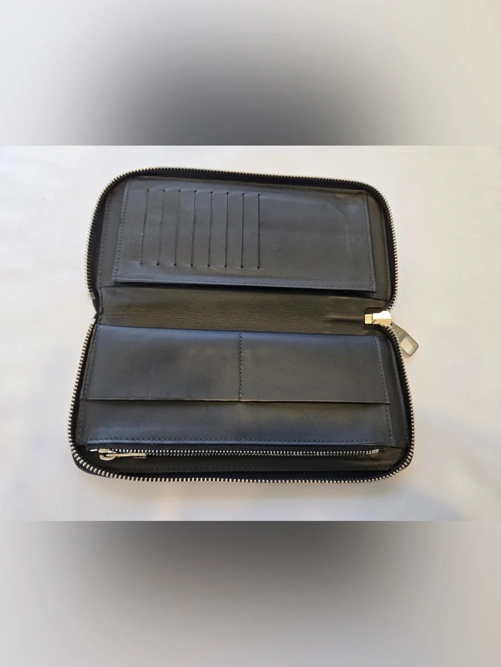 Authentic Louis Vuitton Damier Graphite Canvas Zippy Organizer Wallet